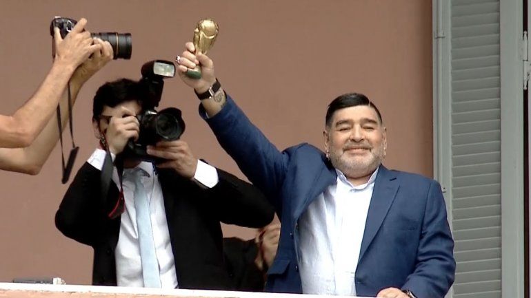 Se cumplió un año de la visita de Diego Maradona a Alberto Fernández