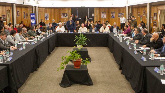 En San Martín de los Andres se debatió sobre los deportes.