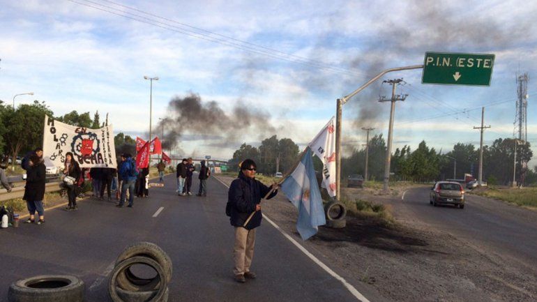 Los trabajadores de Molarsa bloquearon por 6 horas la Ruta 7.
