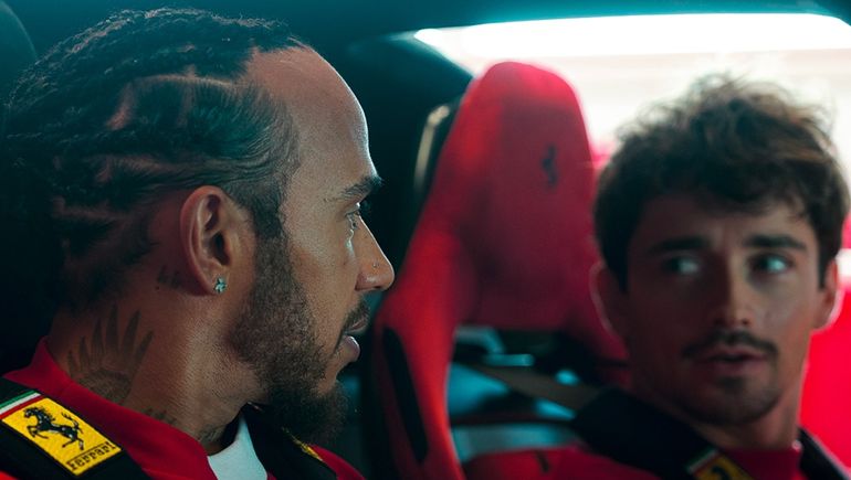 Charles Leclerc y Lewis Hamilton con la Ferrari F80.