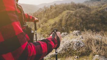Dos excursionistas que reportaban que otro amigo había muerto en la montaña, pero estaban equivocados. Foto ilustrativa Dos excursionistas que reportaban que otro amigo había muerto en la montaña, pero estaban equivocados. Foto ilustrativa