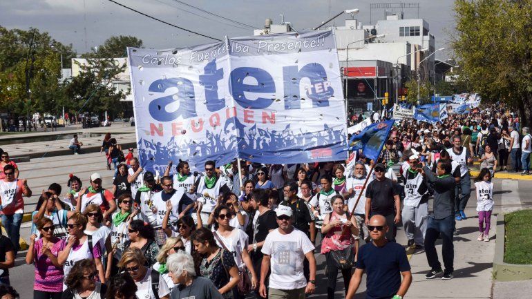 Miles de docentes en las calles pidieron justicia por Fuentealba