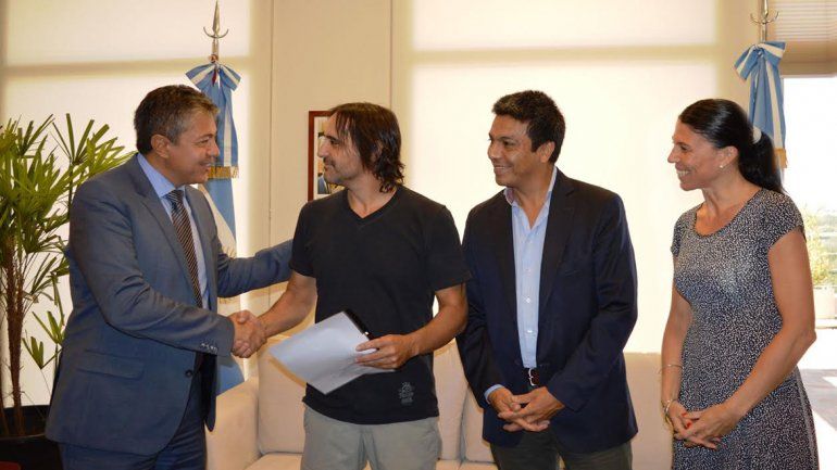 Un neuquino expondrá en Londres sobre la dictadura argentina