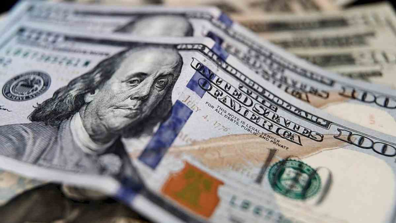 Más restricciones al dólar: imponen cepo para las provincias