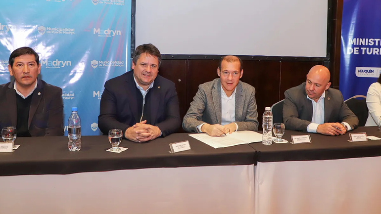 Autoridades de Neuquén y de Puerto Madryn