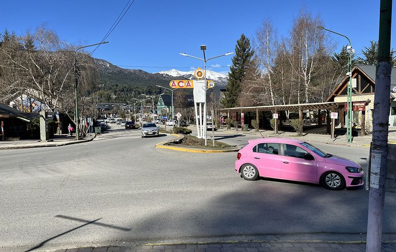 ¿Fue suicidio? Qué se sabe de la adolescente que murió tras caer desde un risco en Villa La Angostura