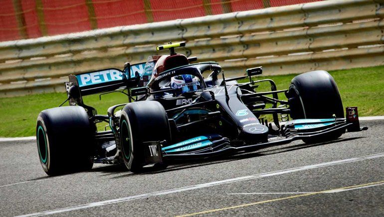 Valtteri Bottas dominó el segundo día de test de la Fórmula 1 en Bahrein