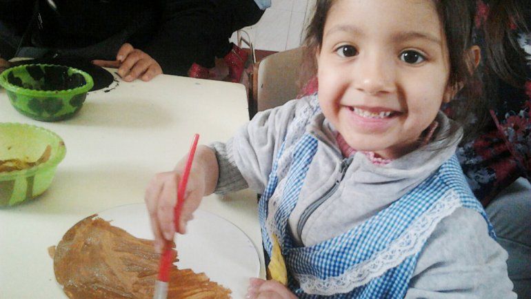 La foto de Mía en el jardín. Su búsqueda se intensificó en las últimas horas