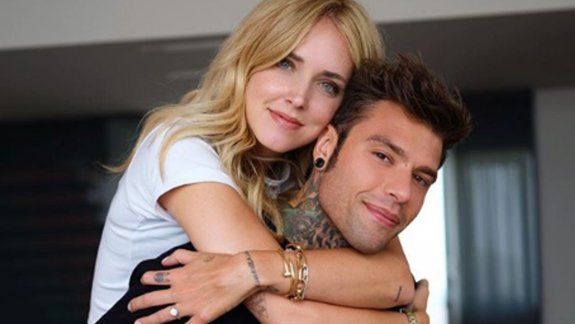 Influencer italiana y su esposo juntan más de 4 millones de euros para ayudar a su país