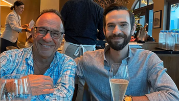 Un padre denunció a Google argumentando que la IA instó a su hijo a suicidarse. Un padre denunció a Google argumentando que la IA instó a su hijo a suicidarse.