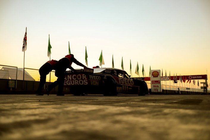 Urcera adelante y Benvenuti, relegado: Hora y TV del domingo de TC