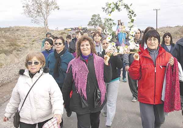 Más de mil personas en Cinco Saltos