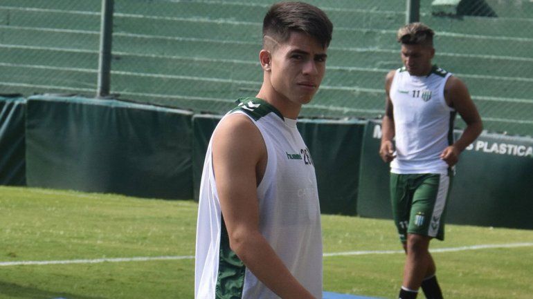 El neuquino Moya, sin chances en Banfield debería volver a River