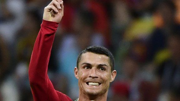 Cristiano estuvo intratable y facturó por tres ante España.