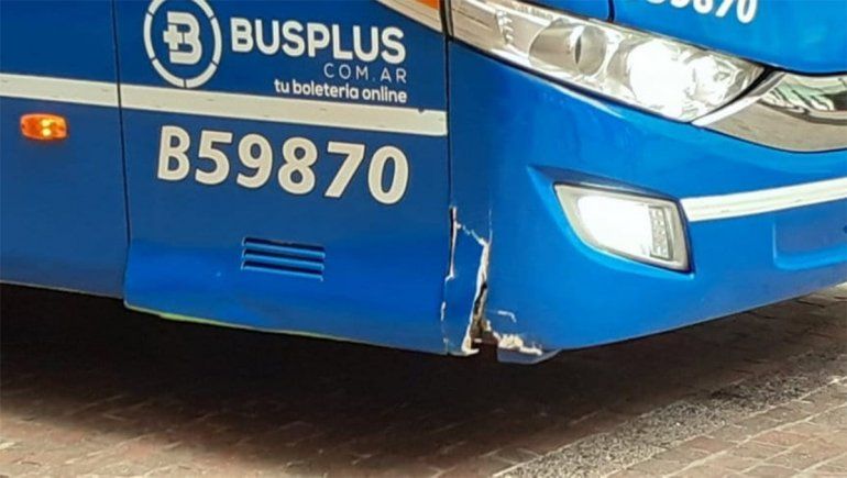 No pega una: chocó el micro de Boca