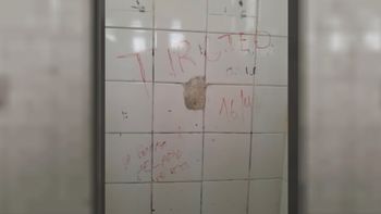 Amenazas de tiroteos en las escuelas: en Chubut piden que los alumnos vayan con los útiles en la mano. Amenazas de tiroteos en las escuelas: en Chubut piden que los alumnos vayan con los útiles en la mano.