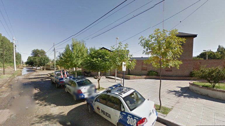 Denuncian que policías detuvieron y golpearon a un docente