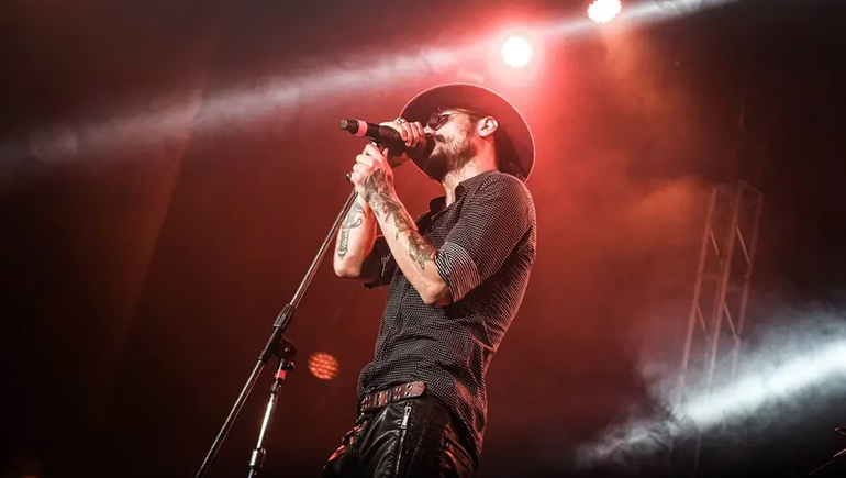 Daniel Osvaldo lidera Barrio Viejo, banda cuyo nombre está inspirado en el clásico de La 25. Daniel Osvaldo lidera Barrio Viejo, banda cuyo nombre está inspirado en el clásico de La 25.