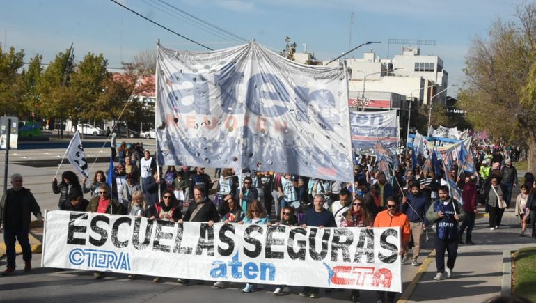 Paro de ATEN: alta adhesión y tránsito complicado por las protestas