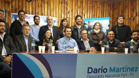 conforman un frente anti-macri que impulsa la candidatura de martinez