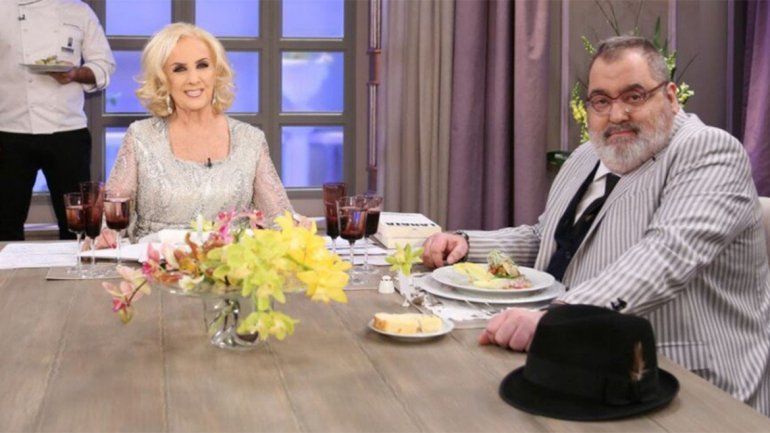 Lanata cruzó al papa Francisco en lo de Mirtha: Es demasiado peronista para andar contándolo