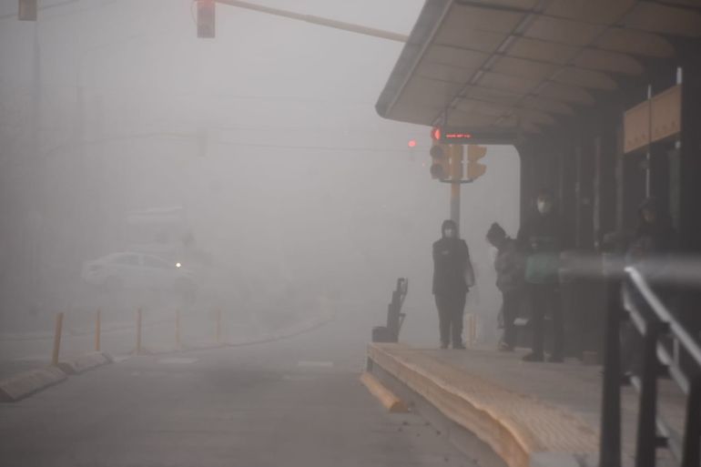 La niebla invadió Neuquén y se suspendieron los vuelos