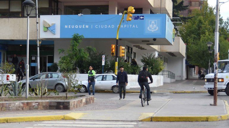 El joven que intentó quemarse no tenía relación laboral con el municipio.&nbsp;