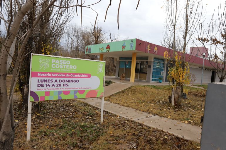El Paseo Costero de Centenario fue inaugurado en 2018. El Paseo Costero de Centenario fue inaugurado en 2018.