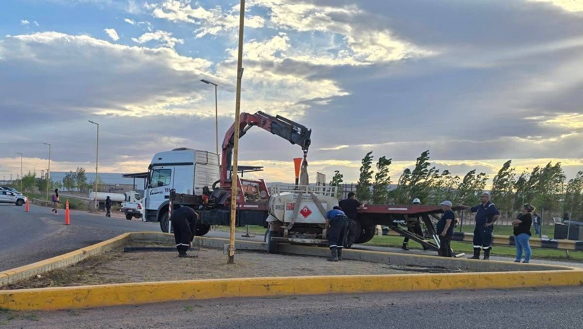 El peligroso vuelco ocurrió este martes por la tarde.&nbsp;