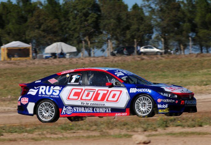 Urcera en acción en Bahía Blanca.