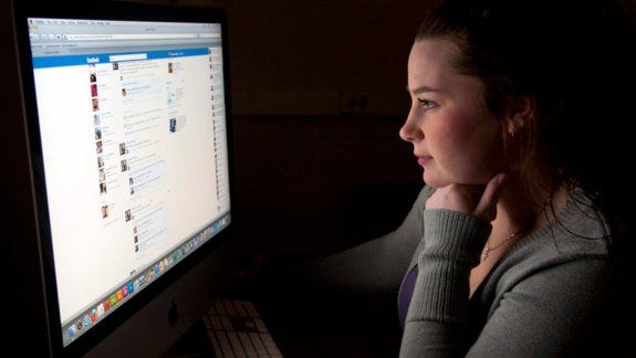 Percepción del tiempo: Facebook la puede distorsionar