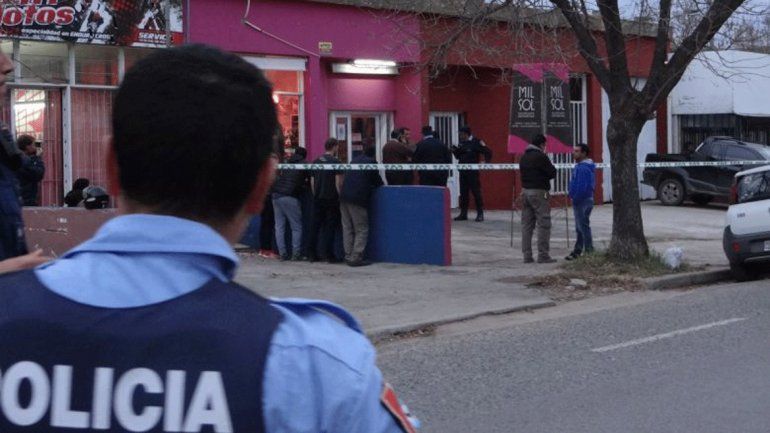 Por el momento no hay detenidos ni imputados. La mujer había cumplido el lunes 30 años de casada.