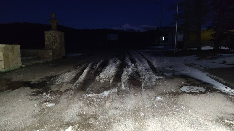El temporal de nieve continua afectando la provincia. | LM Neuquen El temporal de nieve continua afectando la provincia.