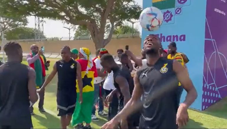 El bailecito de la selección de Ghana con sus hinchas que es furor