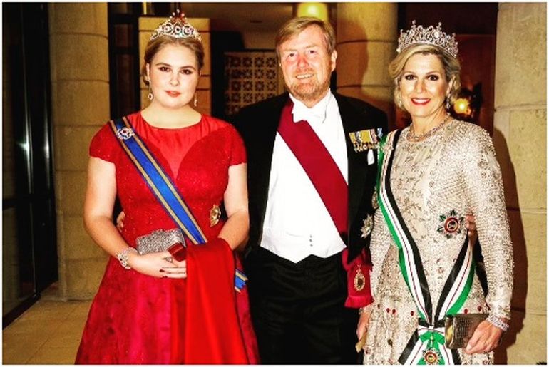 Amalia junto a sus padres, los reyes Guillermo y Máxima Amalia junto a sus padres, los reyes Guillermo y Máxima