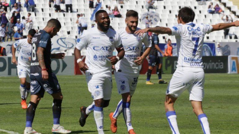 Godoy Cruz se aferra como escolta de Boca