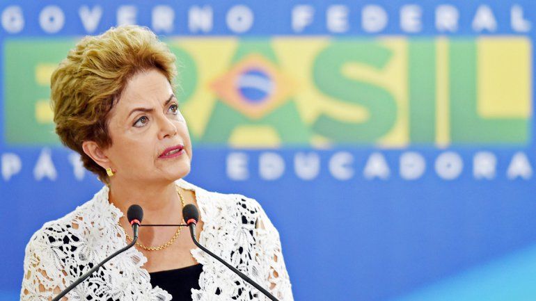 La presidenta de Brasil calificó de golpistas a quienes critican su gobierno.