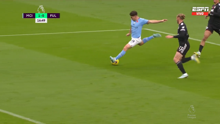 Video: el golazo de Julián Álvarez en la victoria del City