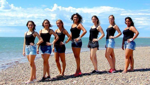 Las postulantes a reina de la Fiesta Nacional del Golfo Azul, listas para la elección.&nbsp;