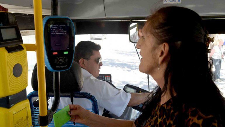 Las dos tarjetas convivirán dos semanas más.&nbsp;