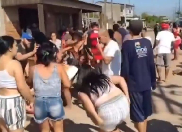 La indignación se adueñó rápidamente de Tramandaí, un pequeño municipio del sur de Brasil donde los vecinos hicieron justicia por mano propia.