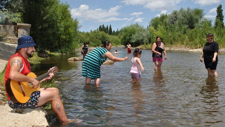 Un reencuentro familiar a orillas del arroyo Covunco