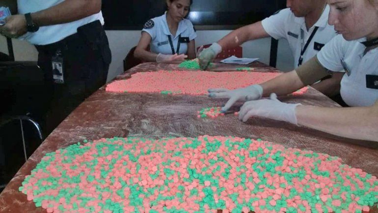 Incautaron más de 18 mil pastillas de éxtasis