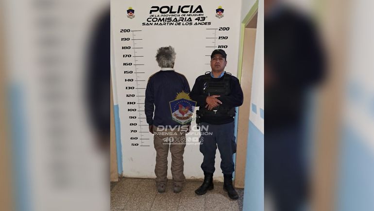 Ladrón dañó, robó un food truck y fue detenido