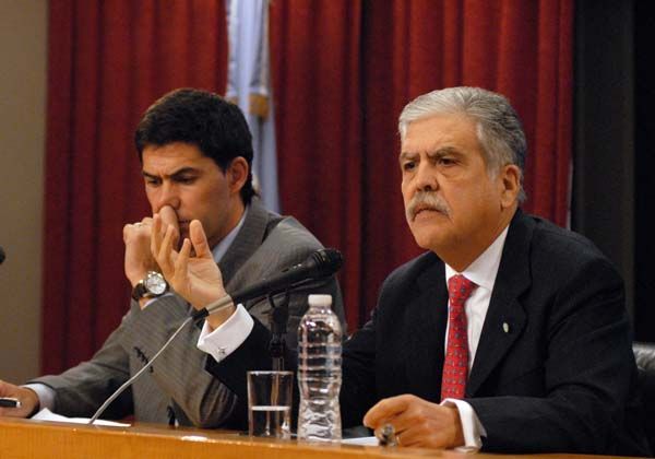 El gobierno le quitó los trenes a TBA