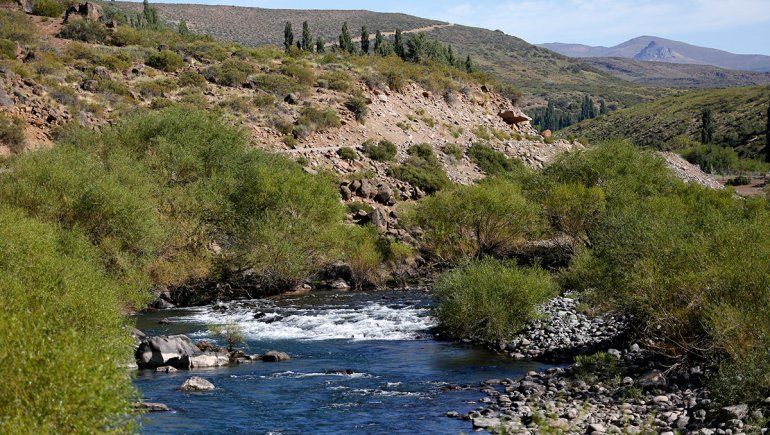 Firmarán contrato de una represa multipropósito