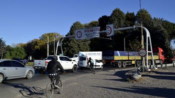 El Intendente de Cipolletti ratificó la instalación de dos pórticos sobre la ruta 151.