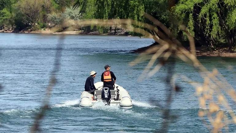 Rastrillaje en búsqueda de Azul Semenenko. Rastrillaje en búsqueda de Azul Semenenko.