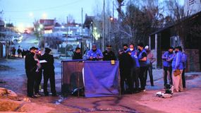 El crimen ocurrió en calle Cayastá de la toma 7 de Mayo. | LM Neuquen El crimen ocurrió en calle Cayastá de la toma 7 de Mayo.