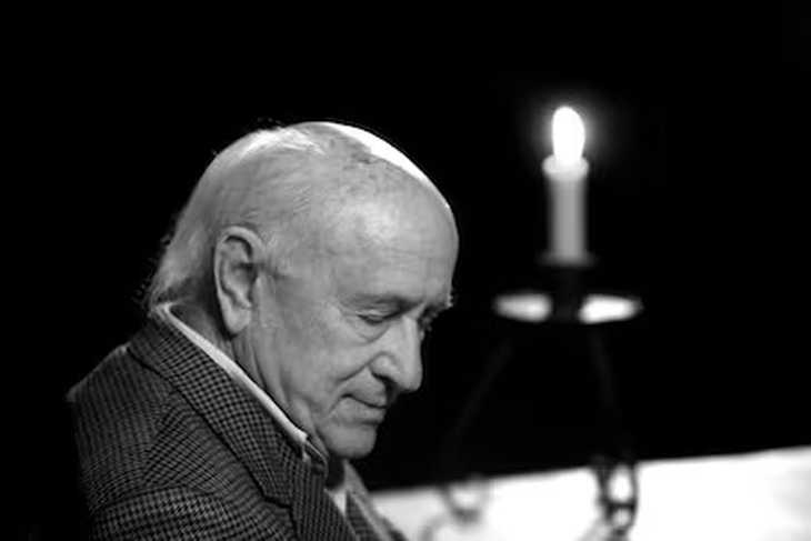 Don Bernardo Weinert falleció el 28 de septiembre del 2021. Don Bernardo Weinert falleció el 28 de septiembre del 2021.